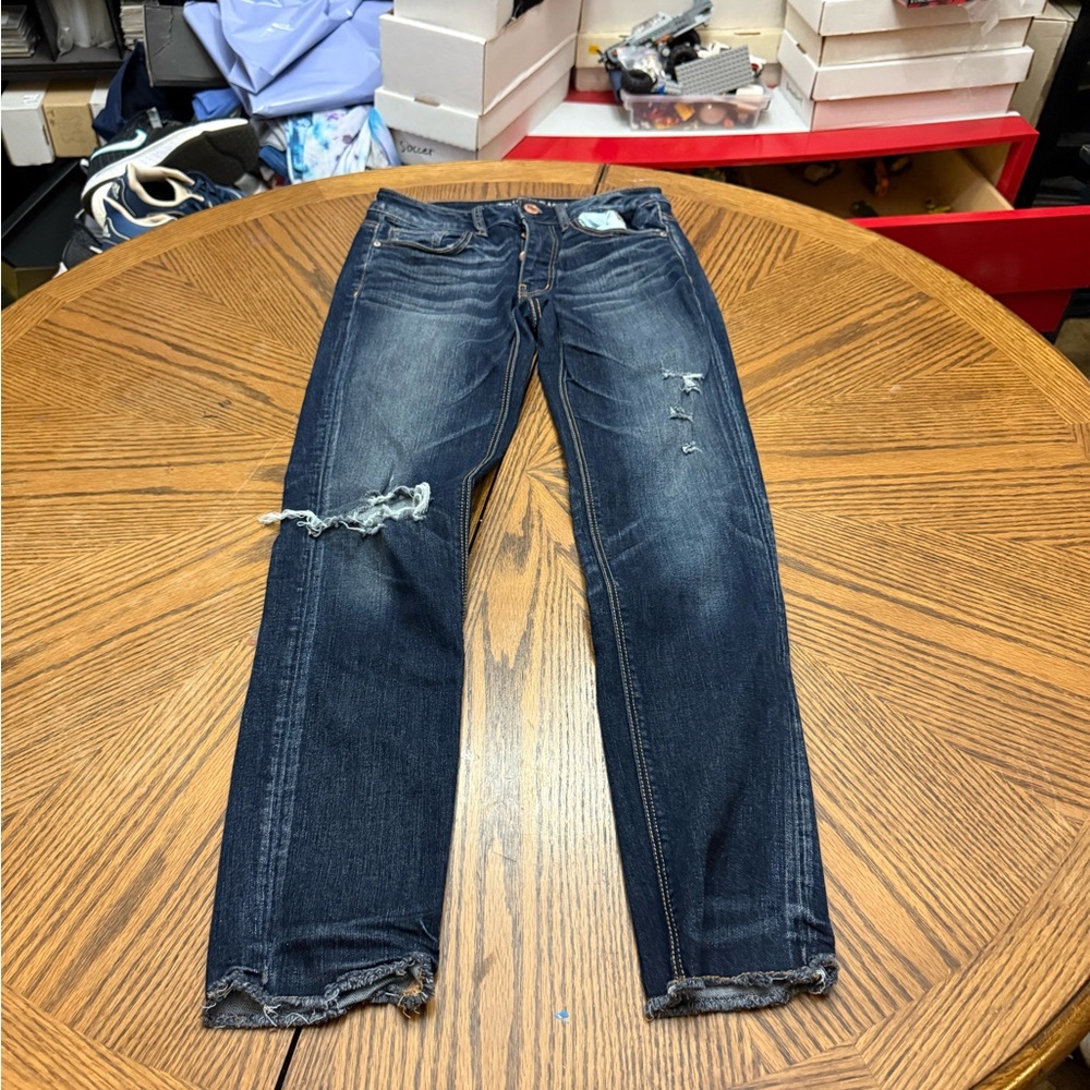 American Eagle Outfitters Men's Dark Blue Distressed Jeans